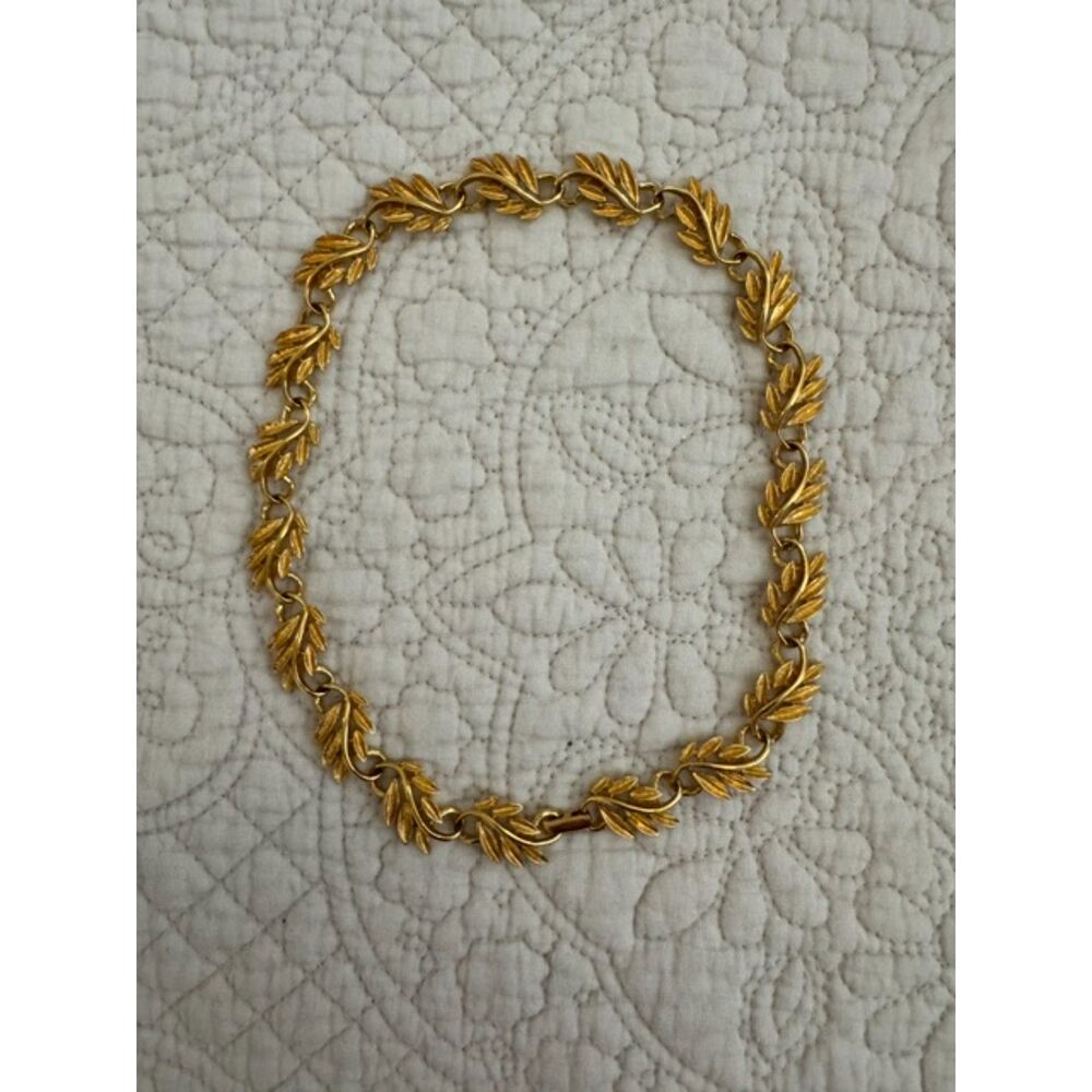 Vintage Napier Gold-tone leaf design necklace, 1980s.